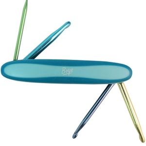 4 in one crochet hook set sizes D, F, H, and J.